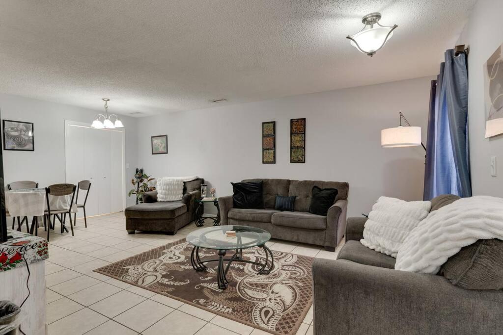 Lovely 2 Bdr Condo With Balcony 2M To Broadway Nashville Buitenkant foto