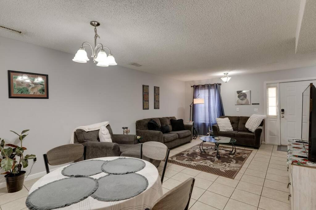 Lovely 2 Bdr Condo With Balcony 2M To Broadway Nashville Buitenkant foto